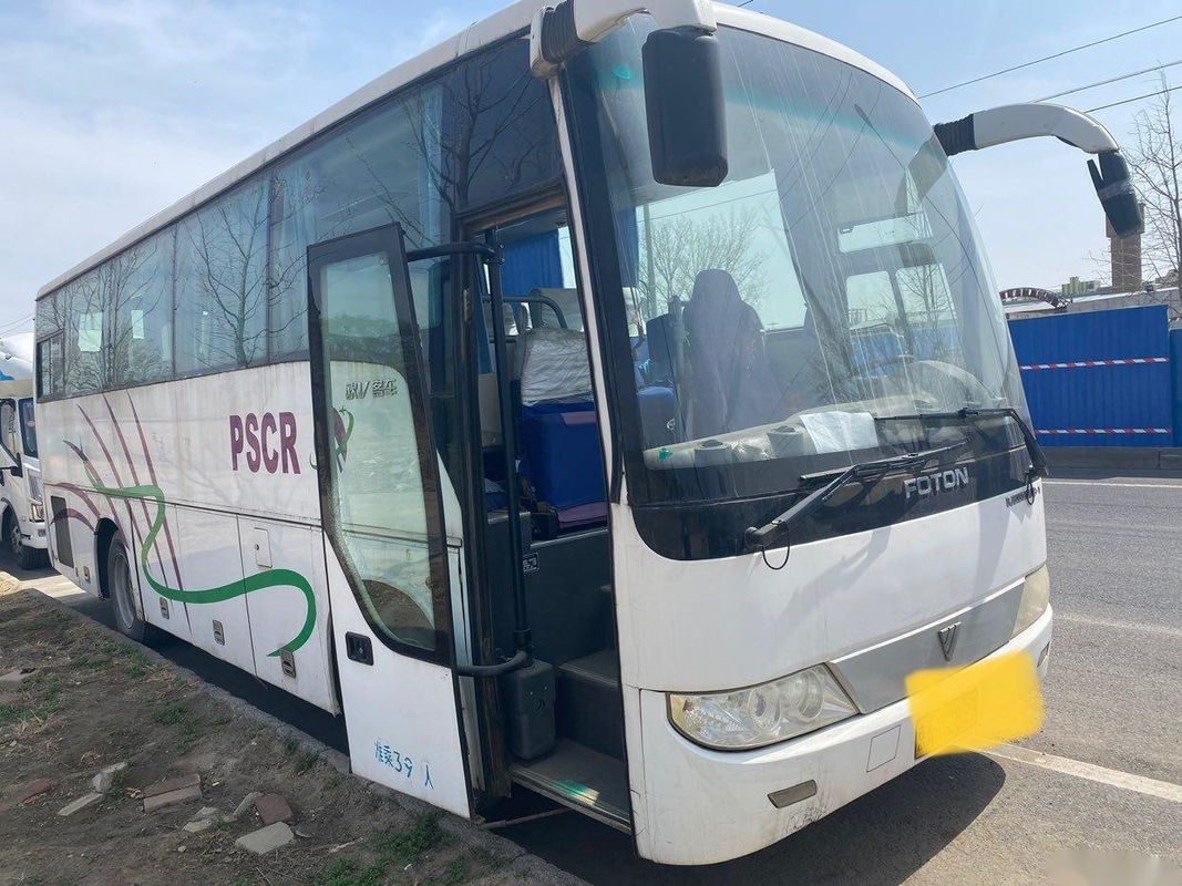 Bus Higer Bekas KLQ6119 51 Kursi Bus Pelatih Bekas Drive Tangan Kiri Pintu Tunggal Bus Penumpang Bekas
