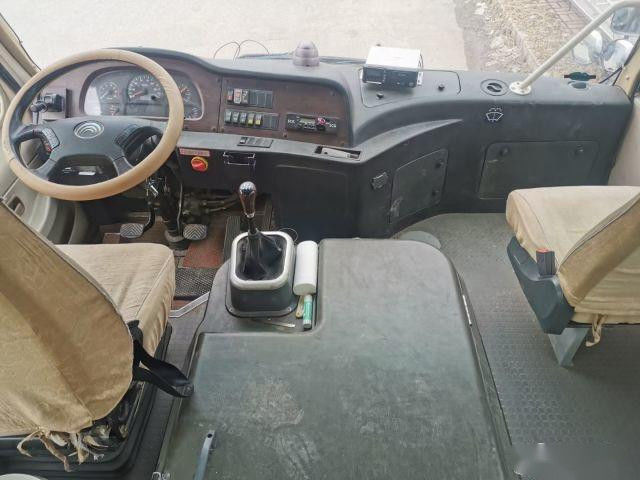 Bus Yutong Bekas Zk6609d1 19 Kursi Mesin Yuchai 85Kw Digunakan Bus Mini Satu Pintu Kilometer Rendah