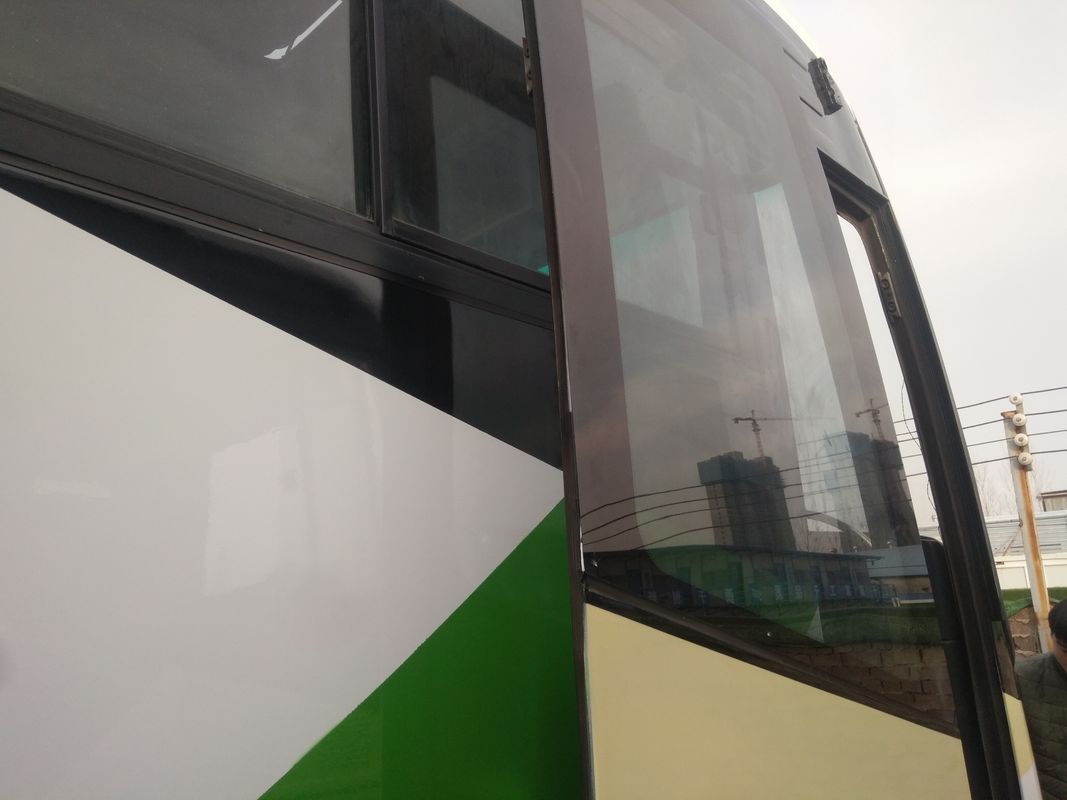 Bus Yutong Bus Baja Chassis Depan Engine Bus 53 Kursi Bus Bus Tur Bus Digunakan Untuk Kongo