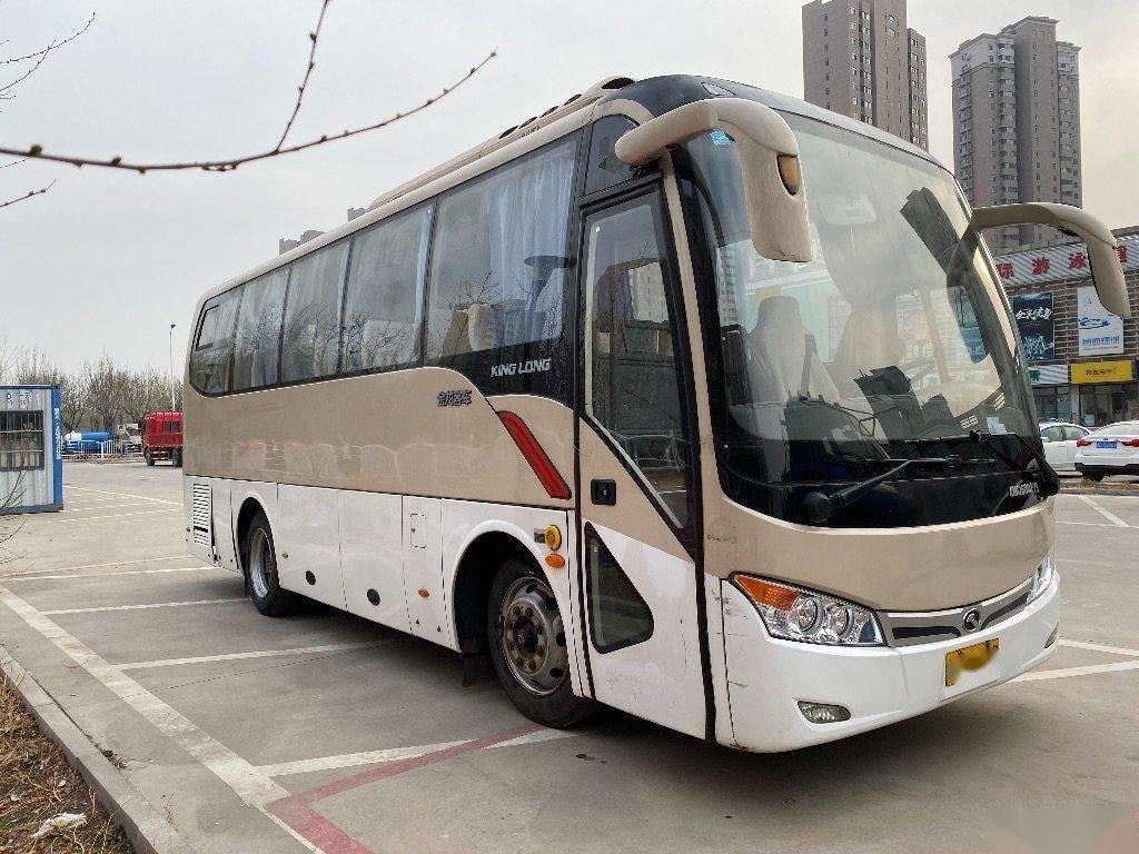 Bus Kinglong Bekas Model XMQ6802 32 Kursi Sasis Baja Drive Tangan Kiri Bus Wisata Bekas