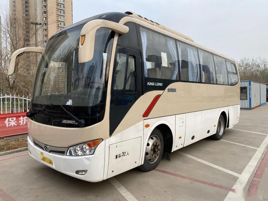 Bus Kinglong Bekas Model XMQ6802 32 Kursi Sasis Baja Drive Tangan Kiri Bus Wisata Bekas