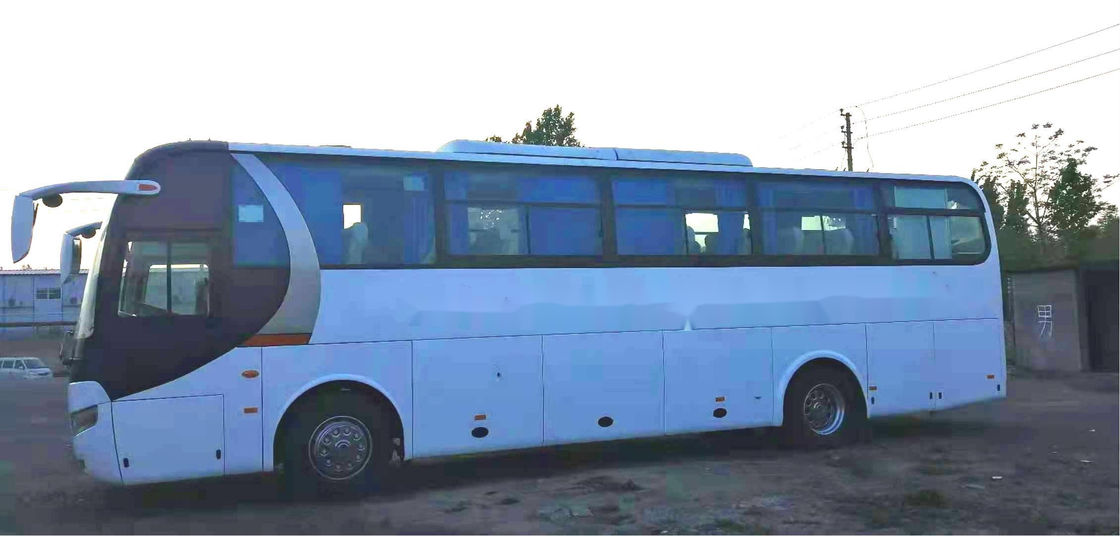 Bus Yutong Bekas ZK6110 51 Kursi Sasis Baja Bus Wisata Bekas Pintu Kemudi Ganda