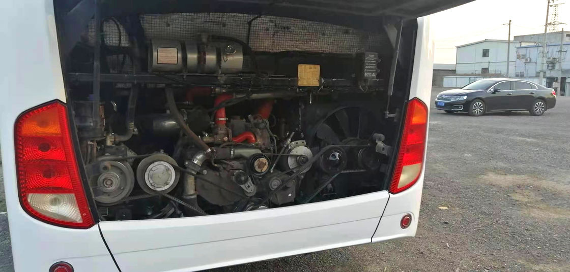 Bus Yutong Bekas ZK6110 51 Kursi Sasis Baja Bus Wisata Bekas Pintu Kemudi Ganda