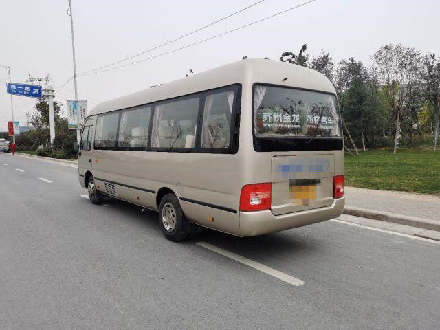 2015 Tahun 10 Kursi Digunakan Bus Coaster Higer, Bus Coaster Bus Mini Bekas 86kw Dengan Kursi Mewah Untuk Bisnis