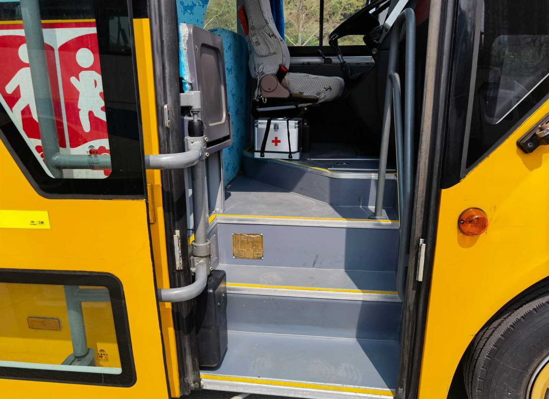 41 Kursi 2014 Tahun Bus Yutong ZK6729D Mesin Diesel Bekas Bus Sekolah LHD Pengemudi Tidak Ada Kecelakaan