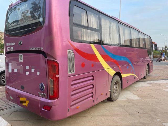Perbarui 2015 Tahun Digunakan King long XMQ6113 Bus Pelatih 51 Kursi bus bekas Mesin Diesel Tidak Ada Kecelakaan Bus LHD