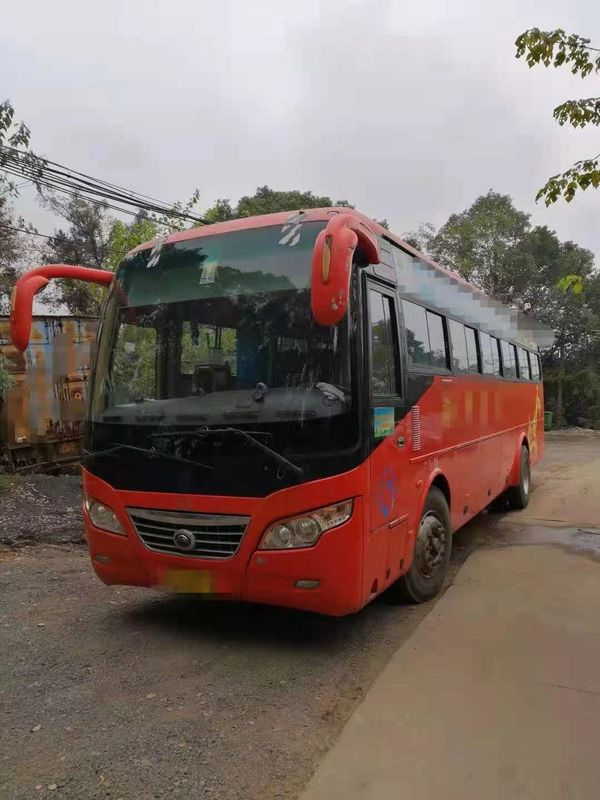 44 Kursi Bekas Bus Yutong ZK6102D Bus Pelatih Bekas Tahun 2014 Mesin Kemudi Mesin Diesel LHD