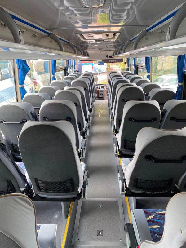 ZK6119 Mesin Belakang Bus Yutong Euro V 51 Kursi Sasis Airbag Bus Tur Bekas
