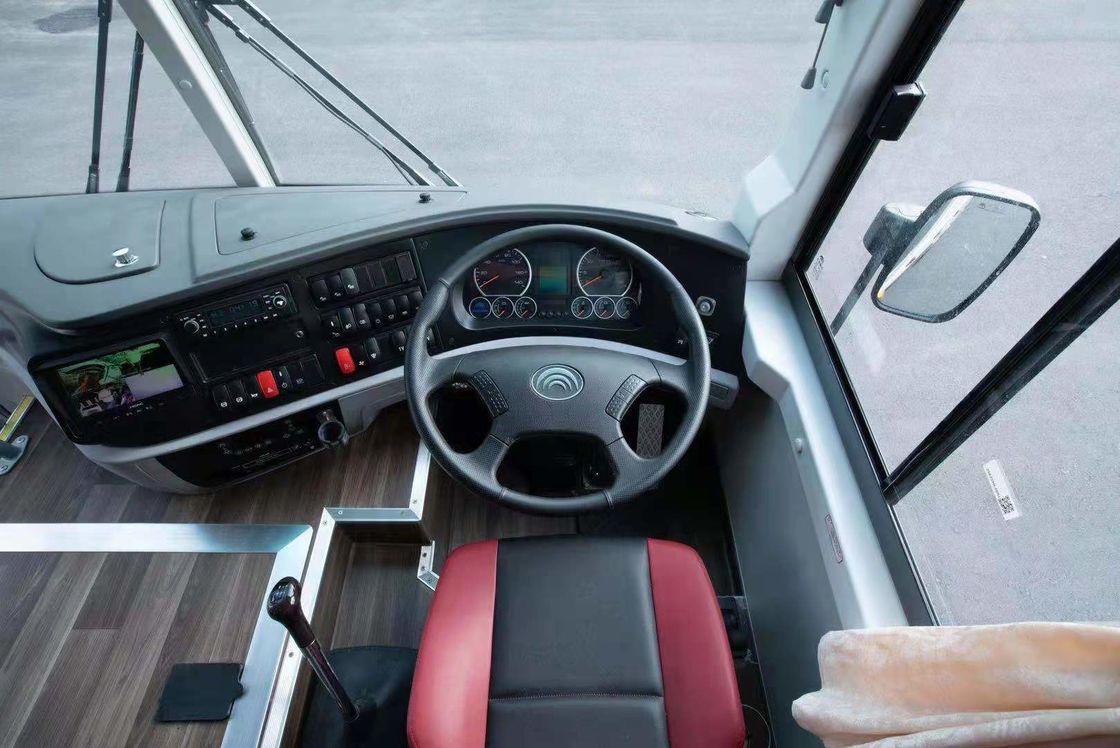 65 Kursi Yutong ZK6126D Bus Baru Kemudi Bus Baru Kemudi Bus RHD Mesin Diesel Double Poros Belakang Bus Baru