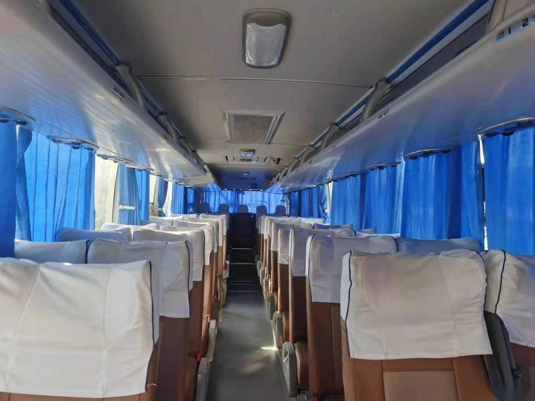 Bus Yutong Bekas ZK6110 Kemudi Kiri 48 Kursi Pintu Ganda Mesin Belakang Yuchai Kilometer Rendah Bus Tur Bekas