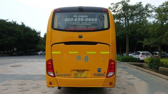 Bus Yutong Bekas ZK6107 49 Kursi Kemudi Kiri Sasis Airbag Yuchai Mesin Belakang Kilometer Rendah