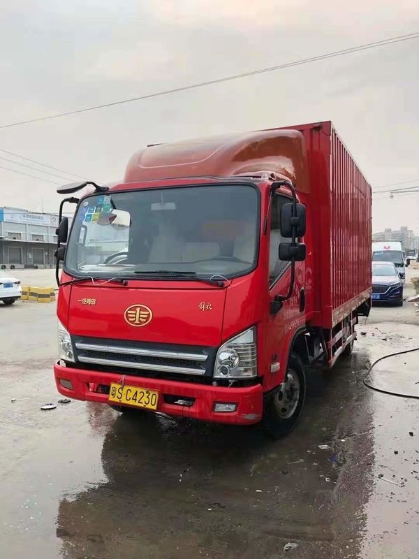 Truk Kargo Van FAW Bekas 140HP 5.2M Kapasitas Besar 4x2 Second Hand 2018 Tahun