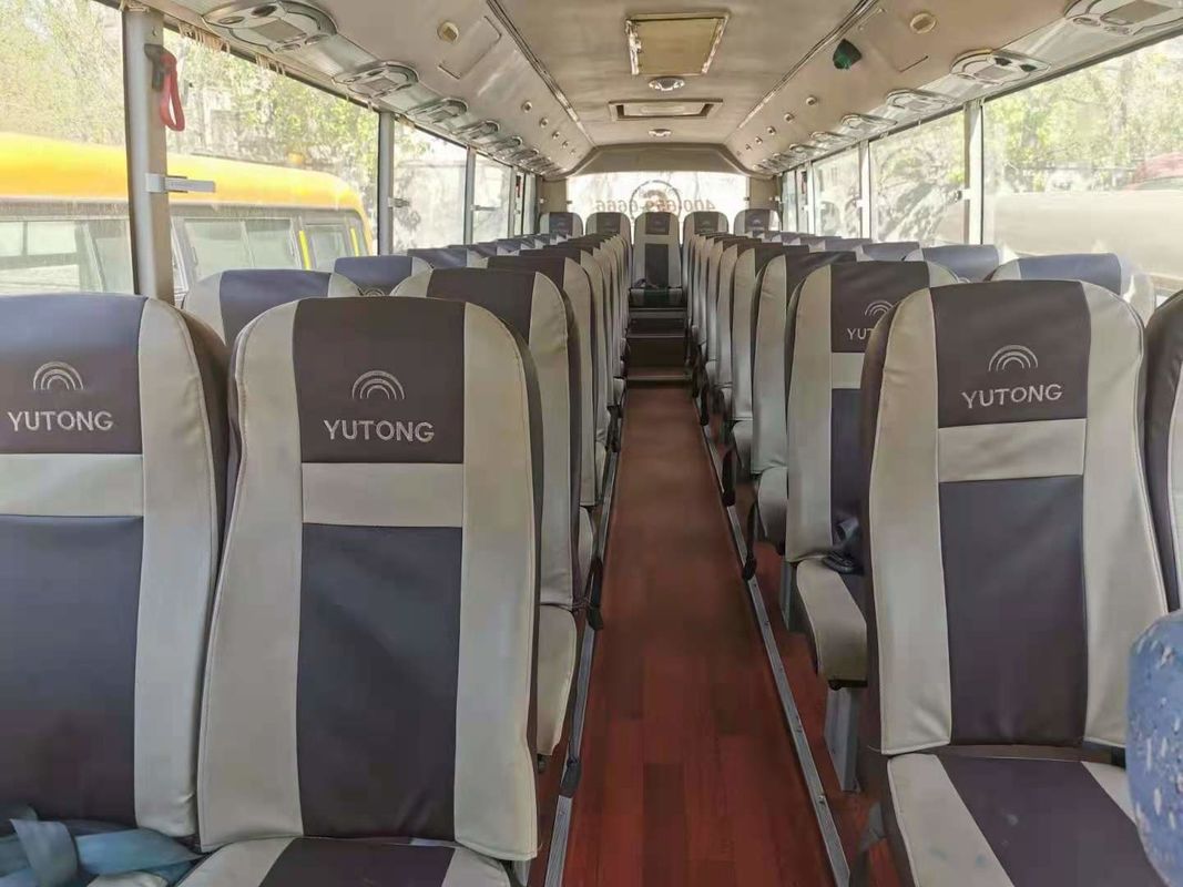 45 Kursi Bekas Yutong ZK6999 Bus Bekas Coach Bus 2012 Tahun Belakang Kemudi Mesin LHD Mesin Diesel