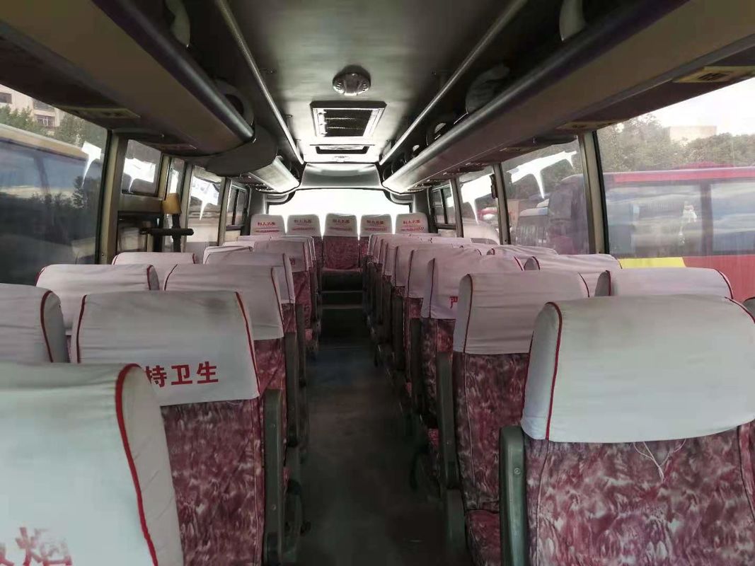 Bus Kinglong Bekas XMQ6900 Pintu Ganda 39 kursi Kilometer Rendah Sasis Baja Kemudi Kiri