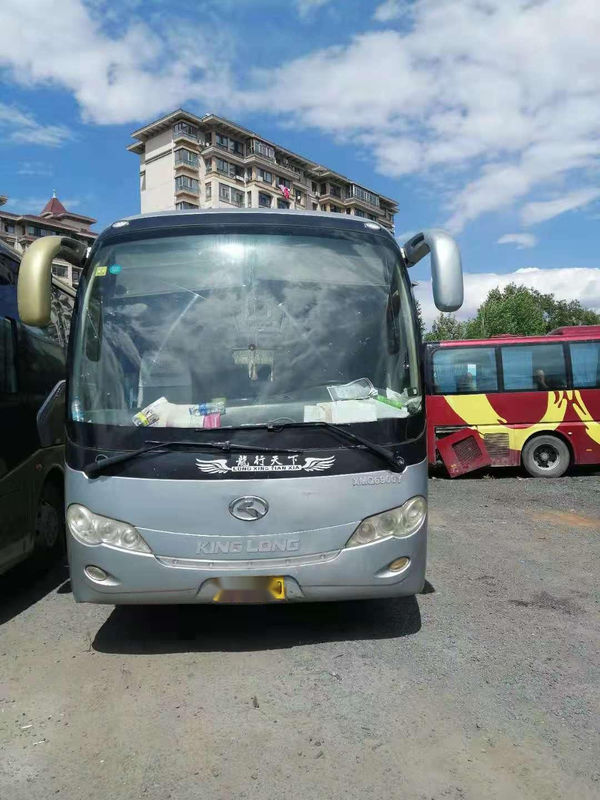 Bus Kinglong Bekas XMQ6900 Pintu Ganda 39 kursi Kilometer Rendah Sasis Baja Kemudi Kiri