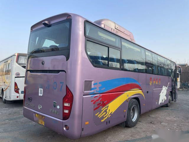 Bus Yutong Bekas ZK6119 CNG WP.270 Engine Airbag Chassis Pintu Ganda 47 Kursi Retarder