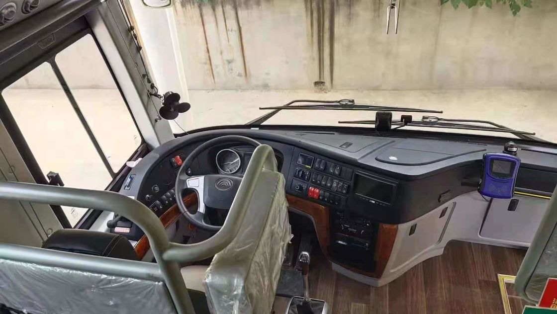 Bus Yutong Bekas ZK6120HQ5Y 50 Kursi Manual Tahun 2020 Bus Diesel Bekas Untuk Penumpang