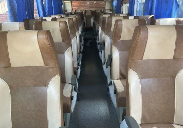 39 Kursi Bekas Bus Pelatih 2016 Tahun SLK6873 Merek Shenlong Dengan Mesin Diesel Yang Sangat Baik
