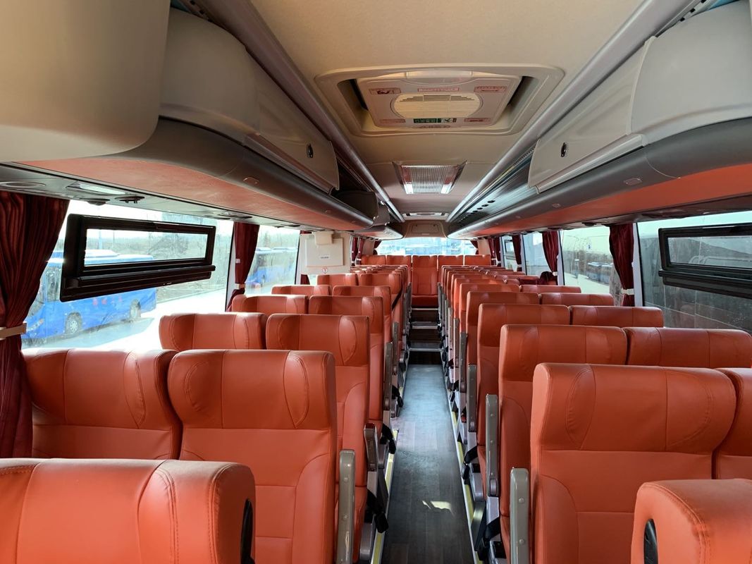Bus Zhongtong Bekas LCK6128 Bus Baru 56 Kursi Pintu Ganda Kompartemen Besar Mesin Belakang