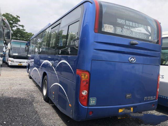 Bus Lebih Tinggi Bekas KLQ6119T 51Seats Yuchai Rear Engine 171kw Airbag Chassis 35000km Bus Wisata Bekas untuk Afrika