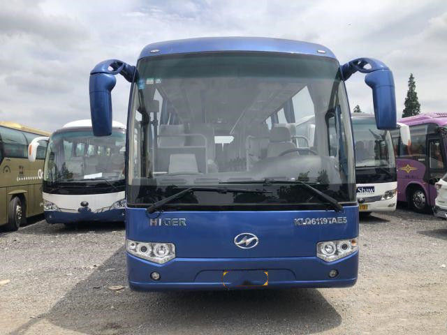 Bus Lebih Tinggi Bekas KLQ6119T 51Seats Yuchai Rear Engine 171kw Airbag Chassis 35000km Bus Wisata Bekas untuk Afrika
