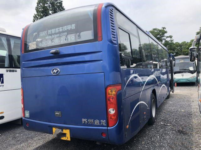 Bus Lebih Tinggi Bekas KLQ6119T 51Seats Yuchai Rear Engine 171kw Airbag Chassis 35000km Bus Wisata Bekas untuk Afrika