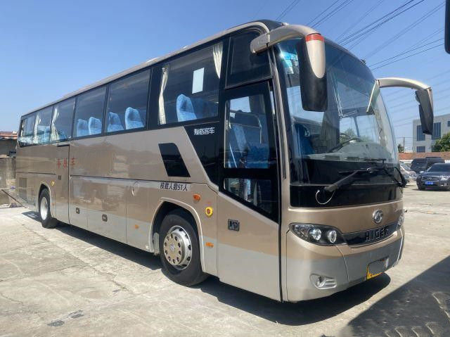 Bus Pelatih Bekas Merek Lebih Tinggi KLQ6115 51 kursi Weichai Rear Engine Airbag Chassis Pintu Ganda Kemudi Kiri