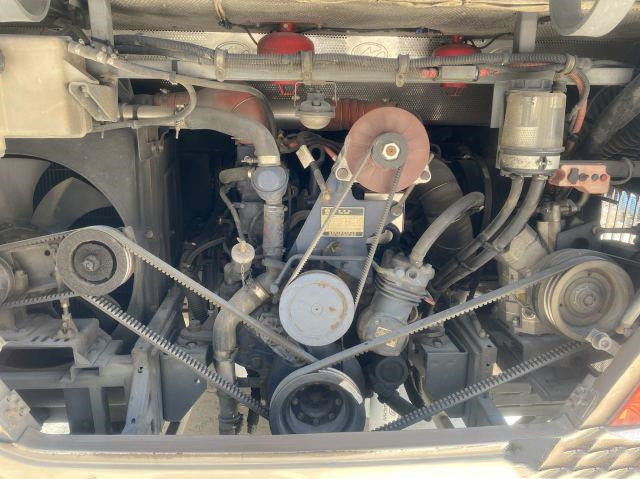Bus Pelatih Bekas Merek Lebih Tinggi KLQ6115 51 kursi Weichai Rear Engine Airbag Chassis Pintu Ganda Kemudi Kiri
