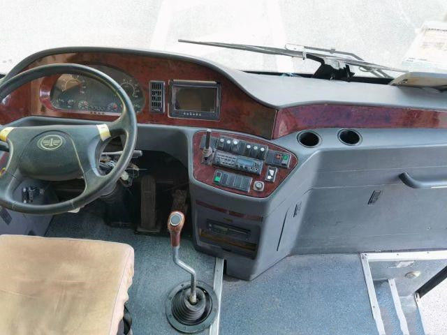 Faw Bus & Coach AC6107 Digunakan Coach Bus 46 Kursi Mesin CA6 162kw Kilometer Rendah Kualitas Tinggi