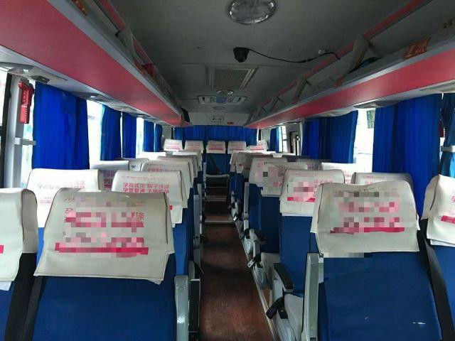 Bus Wisata Bekas Merek Ankai HFF6909 38 Kursi Sasis Airbag Mesin Yuchai Kilometer Rendah Bus Penumpang Bekas untuk Afrika