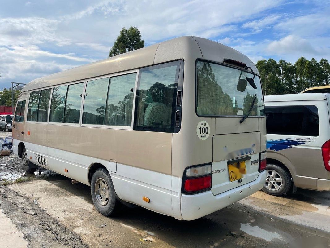Bus Coaster Bekas Merek Toyota 23-30 Kursi 3RZ Mesin Toyota Bensin Bekas Mini Bus Kemudi Kiri