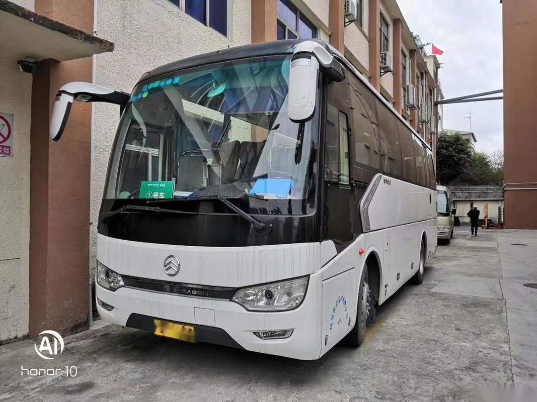 Digunakan Golden Dragon Bus 41 Kursi Baik Coach Bus Airbag Chassis Euro IV Single Door
