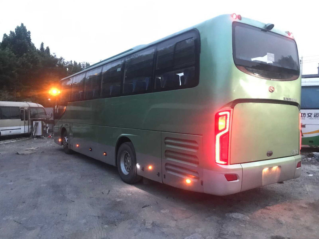 Bus Kinglong Pintu Ganda Digunakan Bus Pelatih 51 Kursi Sasis Airbag XMQ6113 Mesin Belakang Yuchai