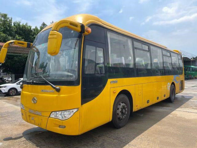 Mesin Belakang Bus Kinglong XMQ6110 Bekas Digunakan Bus Pelatih Pintu Ganda 50 Kursi Chassis Airbag Euro IV