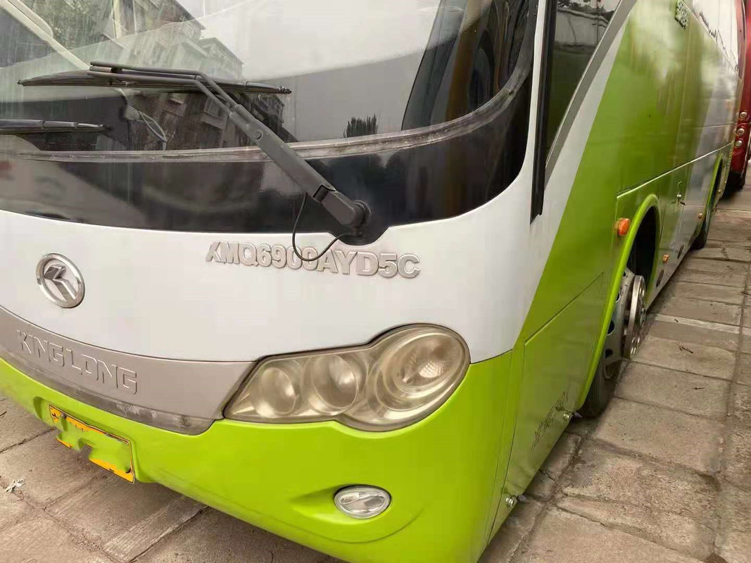 Bus Kinglong Bekas XMQ6900 Bus Wisata Bekas 39 Kursi Mesin Yuchai 180kw Euro III Steel Chassis Kemudi Kiri