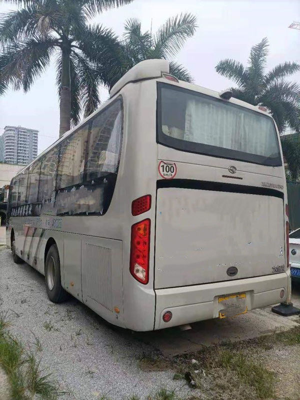 Bus Pelatih Bekas XMQ6110 Merek Kinglong 55 Kursi Mesin Yuchai Pintu Ganda