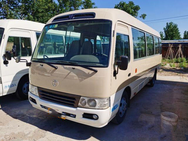 Meja Kursi Mewah Toyota Coaster 17-30 Seater Bekas Bensin LHD 2017 Buatan Jepang