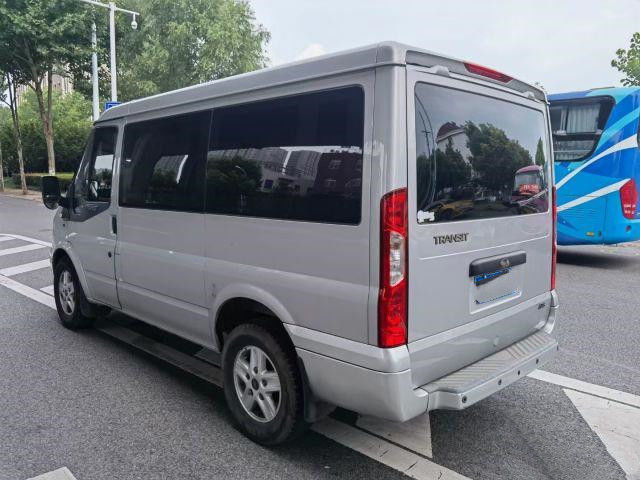 China Merek Penumpang Komersial Van 7-Seater Lhd Kendaraan Energi Baru Listrik Digunakan Mesin Diesel Mini Bus