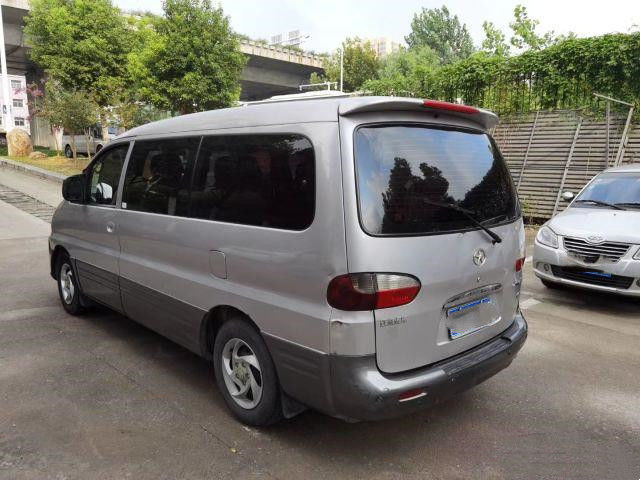Kendaraan Bekas Merek Jianghuai Kualitas Tinggi HFC6518 Buatan China 7 Kursi Mobil Mini