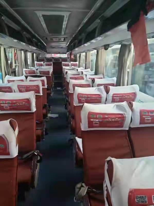 49 Kursi Bus Bekas Bus Yutong Bekas ZK6122HQ Bus Pelatih Bekas Penggerak Tangan Kiri Dengan AC