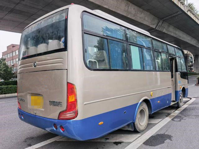 Tahun 2014 30 Kursi Bekas Bus Bekas Yutong Bus ZK6752D Dengan Mesin Depan Bus Pelatih Bekas Untuk Pariwisata