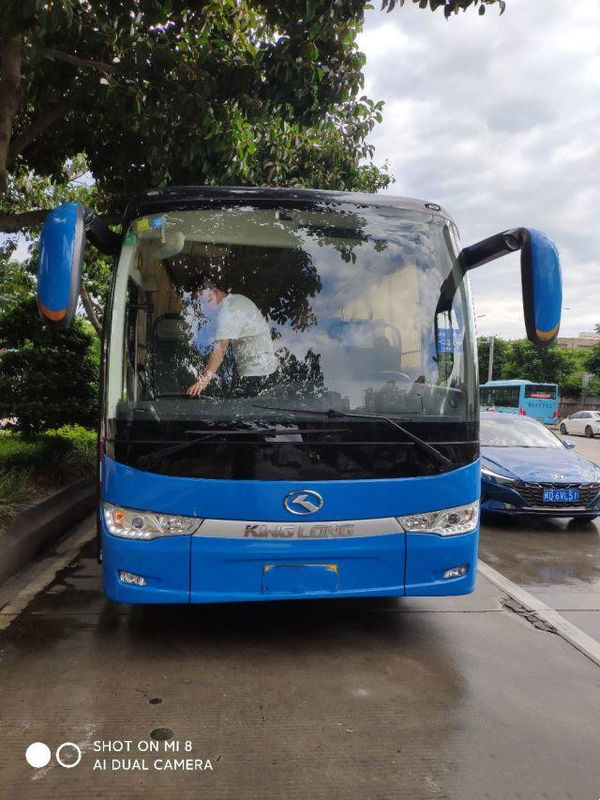 Kinglong Bus Luxury Coach Air Condition Digunakan Bagian Tamasya Untuk Bus Mewah XMQ6110 48 Kursi