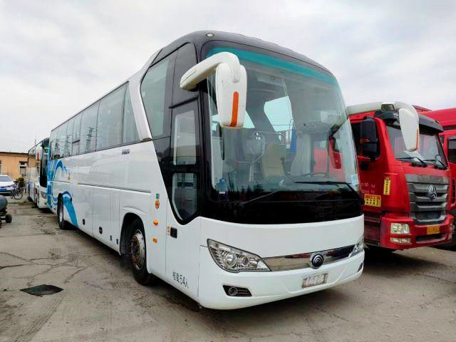 Bus Bekas ZK6122 Model Yutong Pelatih Penumpang Aksesoris Interior Sistem Hiburan Driver