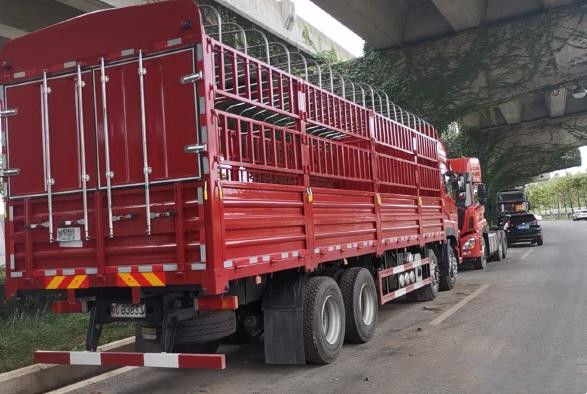 Dong-Feng 8x4 420hp China Bekas Lorry Cargo Trcuk Merek Baru LHD/RHD