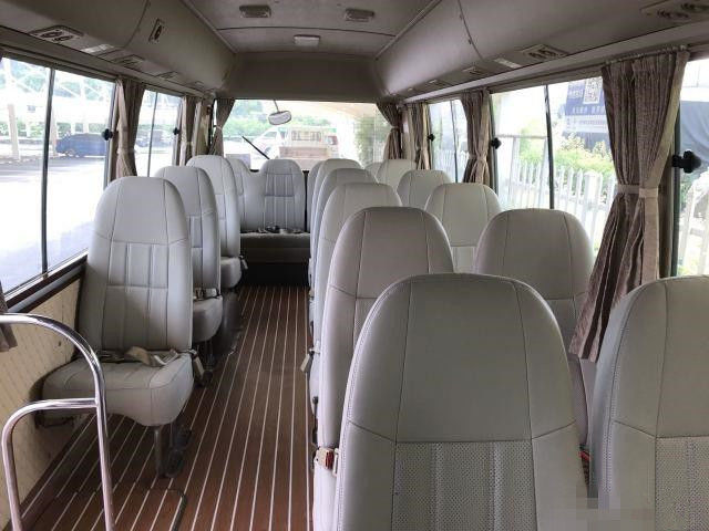 2010 Tahun 20 Kursi Bekas Coaster Bus 2TR Mesin Bensin Bekas Mini Bus Toyota Coaster Bus Kemudi Tangan Kiri