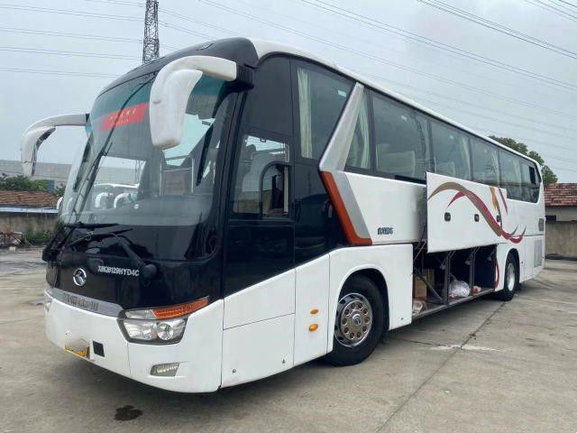 Bus Kinglong Bekas 53 Kursi Pintu Ganda Bus Pelatih Bekas XMQ6129 Kemudi Kiri