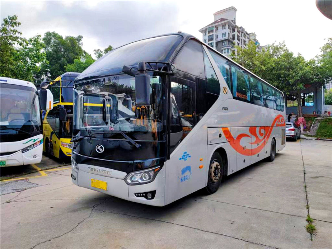 Digunakan Kinglong Coach XMQ6125 Mini Coach Bus 51 Kursi Weichai Mesin Belakang Bus Coach Aksesoris Dengan Yutong Lebih Tinggi