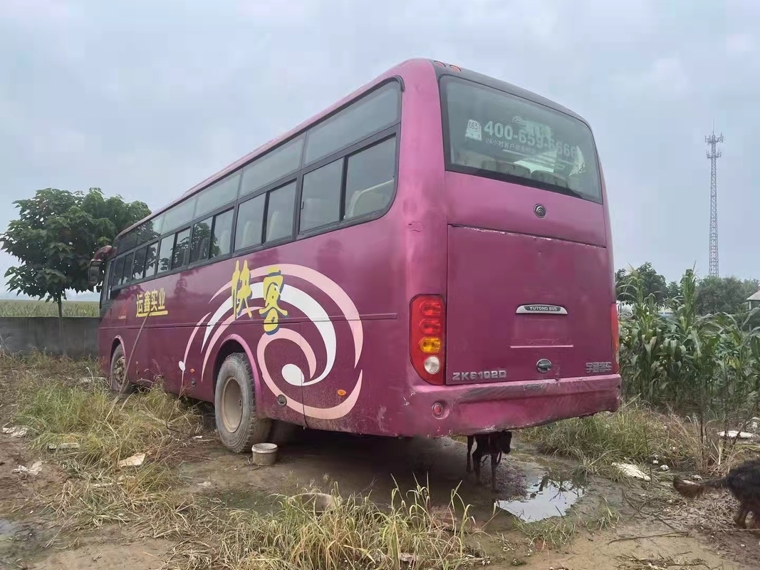 2009 Tahun 47 Kursi Digunakan Bus Yutong ZK6102D Digunakan Bus Pelatih Mesin Depan Kemudi Mesin Diesel LHD