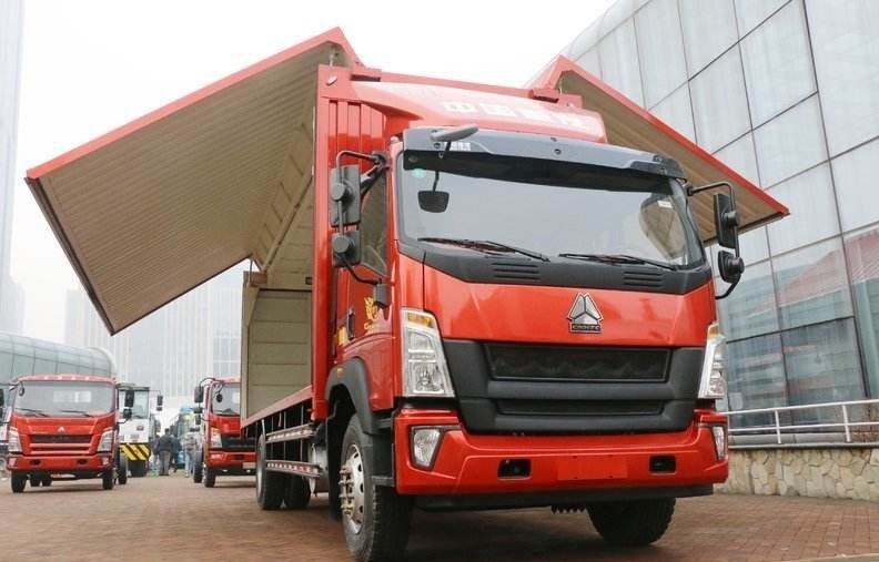 Truk Kargo Howo Sinotruk Tangan Kedua Mode Drive 4x2 Digunakan Truk Kargo Howo 151hp