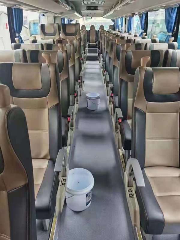 Bus Bekas Tahun 2018 Yutong Bus Perjalanan Bekas Zk6122 50 Kursi Lhd Mendukung Diesel A / C Warna Emas